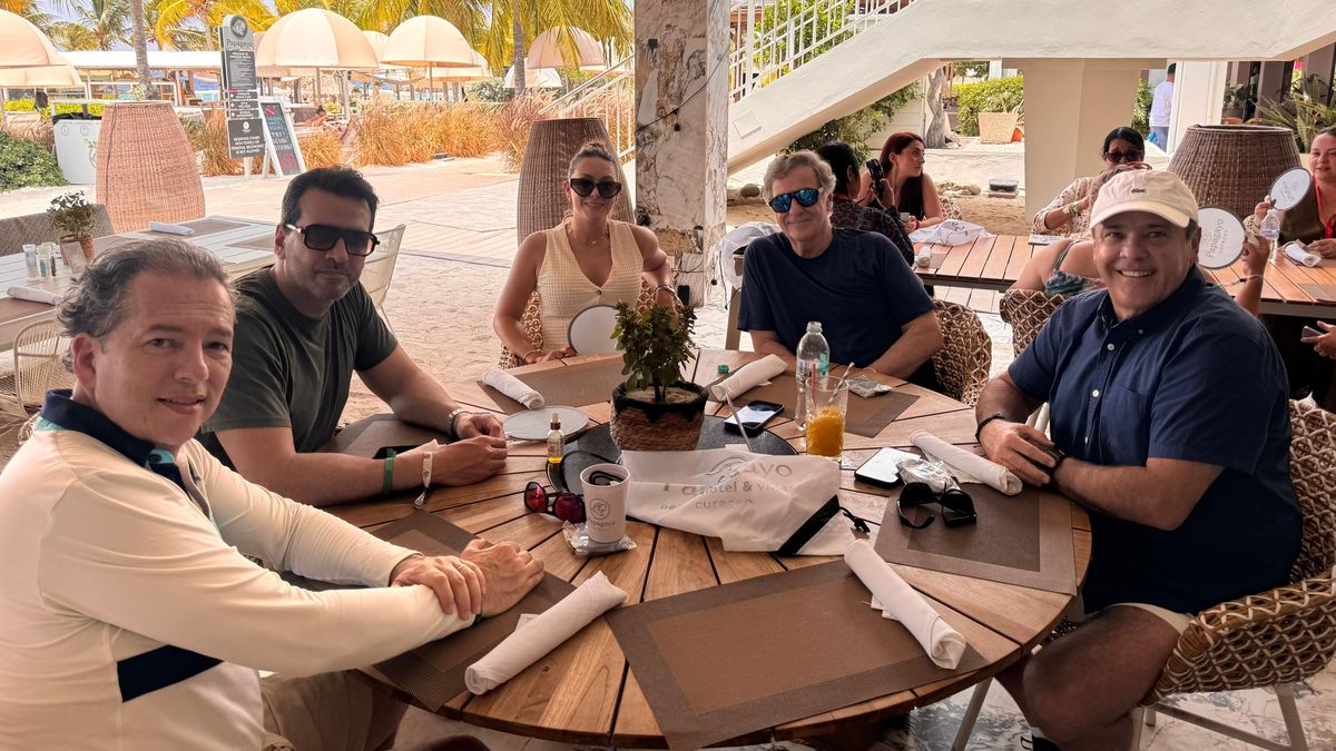 Inspección en Papagayo Beach Hotel & Resort Curazao.