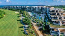 Atelier de Hoteles presentó Oleo para familias y Playa Mujeres para adultos, ambos ubicados en Cancún.