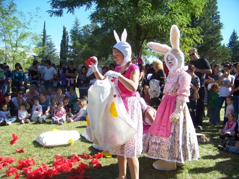 La búsqueda del huevo de Pascua es una de las actividades predilectas de los chicos en Villa General Belgrano.