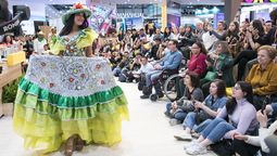 altText(Fitur: la oferta turística de los cantones de Ecuador se destacó en la feria de Madrid)}