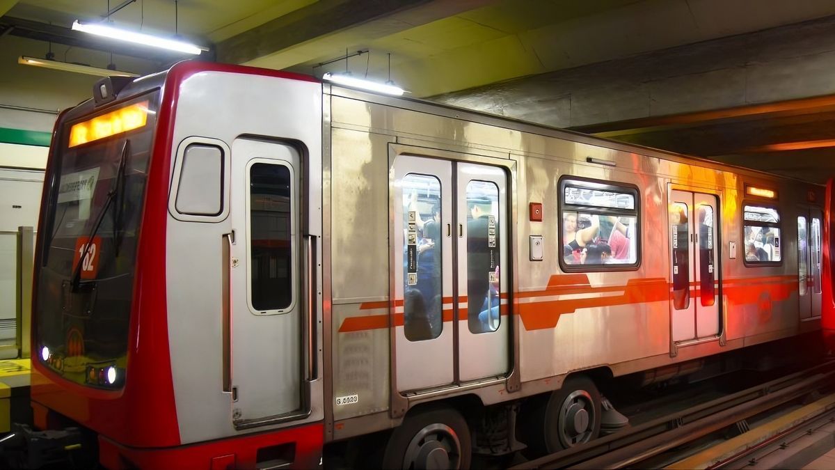 El Metro de Santiago incorporará el pago con tarjetas bancarias.&nbsp;
