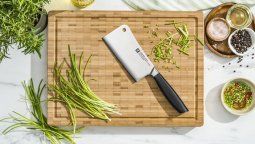 Equipamiento de restaurantes: Cuchillo de Chef Chino de 18 cm. de la línea All Star de Zwilling. 