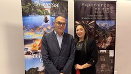 Víctor Jiménez, delegado comercial de TUI Group para Latinoamérica, y Cecilia Paredes, gerente general de Universal de Viajes.&nbsp;