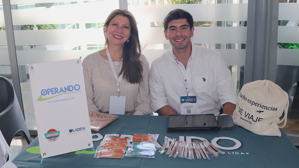 Angélica Martínez y Juan David Bacca, Operando Viajes y Turismo en el marco de Ladevi Workshop Medellín 2026-1.