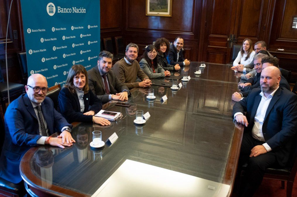 Participaron del acto la subsecretaria de Desarrollo Estratégico, Eugenia Benedetti, y representantes de Faevyt, Fehgra, AHT, AOCA y Ahrcc.