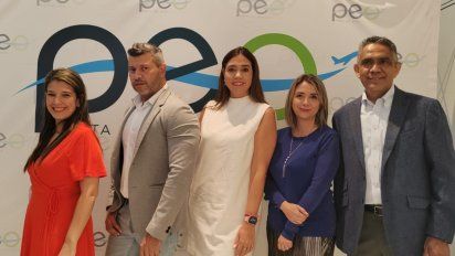 Carla Guerrero, directora de Travel C Brand, representante de Panamá en MX; Rhamce Guerra, director de RGE Style; Adriana Reyes, directora de Punta del Este Operadora; Lorena Ruiseco, ejecutiva de cuenta de Copa Airlines y Mauro Arredondo, director de Copa Airlines en México.