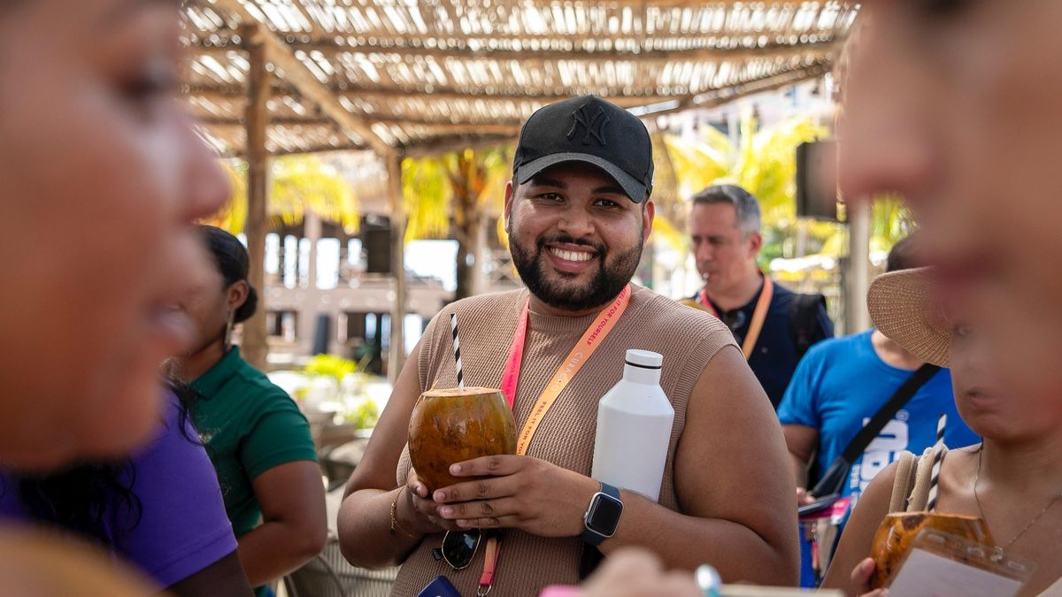 Almuerzo en The Kontiki Curazao Beach Resort.