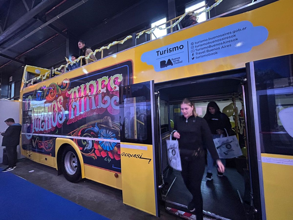 El micro de Buenos Aires Bus.