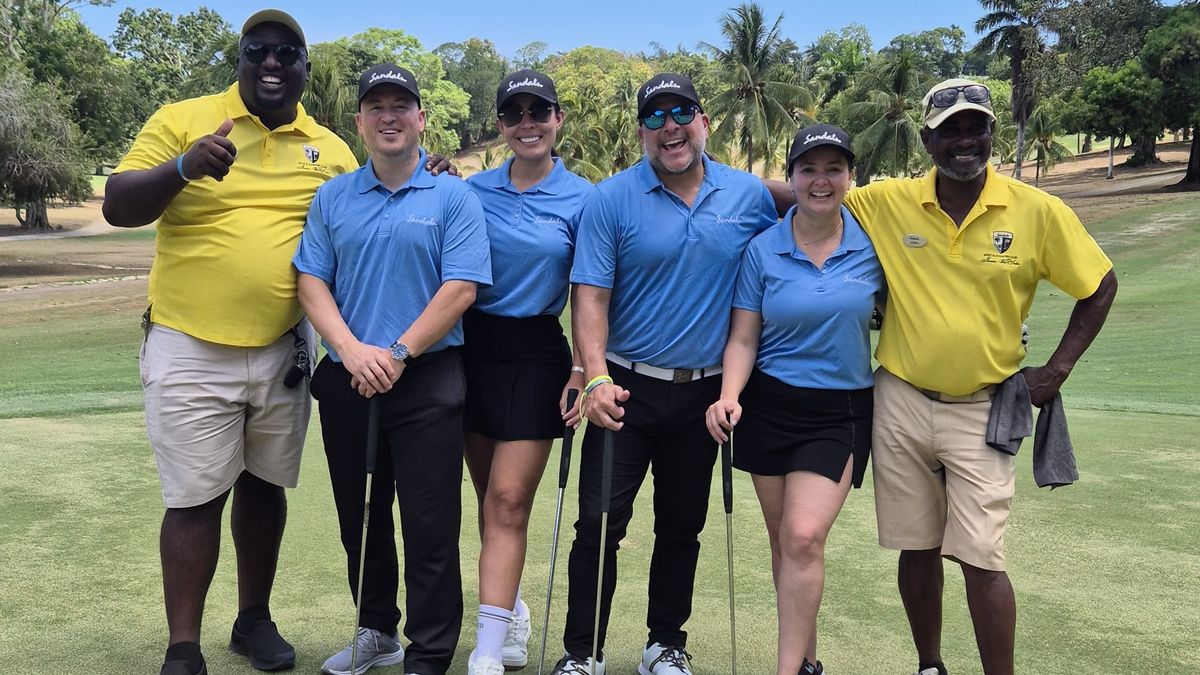 Equipo Colombia en el 11° Torneo de Golf para Agentes de Viajes de América Latina de Sandals.