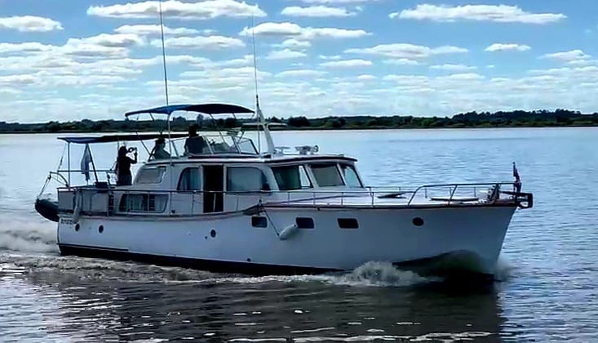 El yate Perseo, una de las embarcaciones de Charters Náuticos.