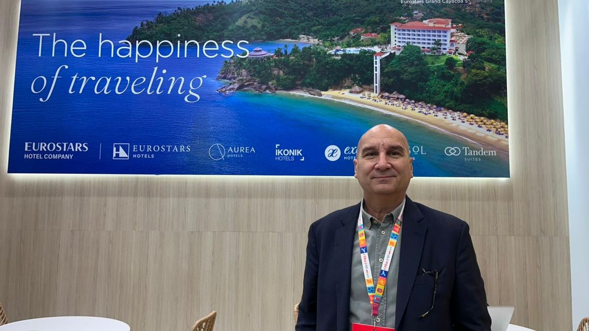 Carlos Oscar Hernández, Sales Manager de touroperación de Grupo Hotusa, destacó el nuevo hotel de la empresa en el marco de Fitur.