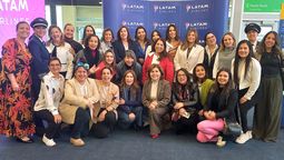 Alrededor de 50 empresarias, artistas, deportistas y mujeres líderes ecuatorianas en distintos espacios, provenientes de Quito y Guayaquil, participaron en el evento de Latam Airlines por el Mes de la Mujer. 