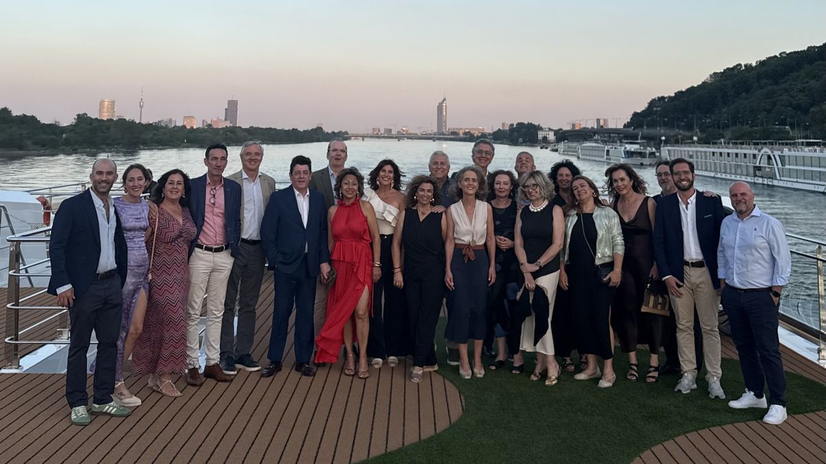 Foto de grupo del viaje de prensa organizado por CATAI