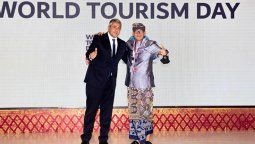 Zurab Pololikashvili, secretario General de OMT y Sandiaga Uno, ministro de Turismo de Indonesia.