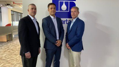 Justin Black, CFO de Spartan Chemical Company, Inc.; Santiago Fern&aacute;ndez Arroyo; y John Swigart, presidente dede Spartan Chemical Company, Inc.