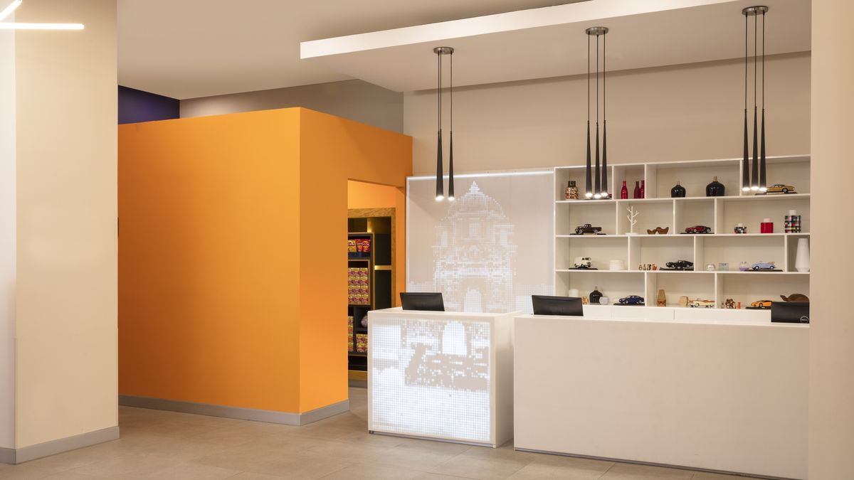 Fiesta Inn Express Cancún Cumbres se ubica a solo unos minutos del aeropuerto y cuenta con acceso directo a zonas corporativas. Fiesta Inn Express Cancún Cumbres se ubica a solo unos minutos del aeropuerto y cuenta con acceso directo a zonas corporativas.