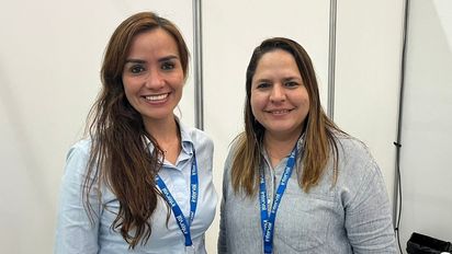 Paulina Loeza, directora de Ventas de Grupo Posadas, junto a Verónica Williams, subdirectora de Ventas en Live Aqua Beach Resort Punta Cana.