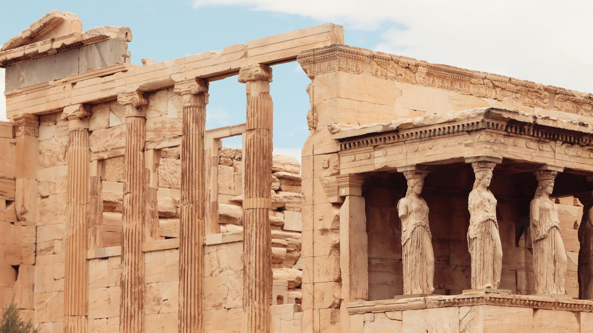 Explora la historia de Grecia a través de los secretos y atractivos de su capital.