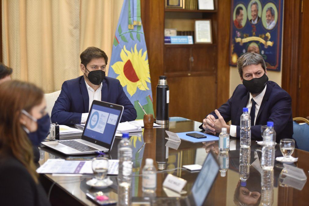 Los beneficios comunicados por el gobernador Kiciloff abarcan a una asignación presupuestaria para complementar pago de salarios, línea de créditos, beneficios impositivos y un fondo para emprendimientos turísticos y culturales en toda la provincia de Buenos Aires.