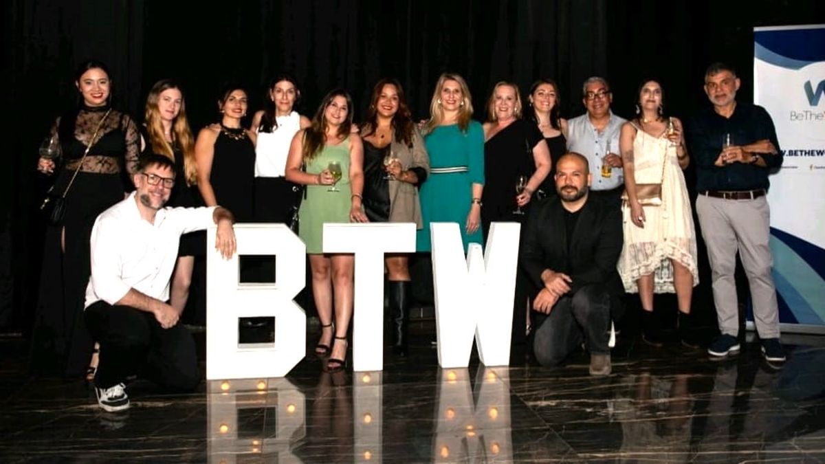 El equipo de Be The World.