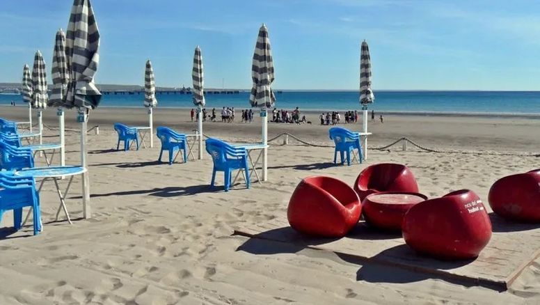 El intendente de Puerto Madryn, Gustavo Sastre, dijo que la ciudad tiene alrededor del 10% y 15% de reservas para enero. Hay preocupación por los números para el verano.