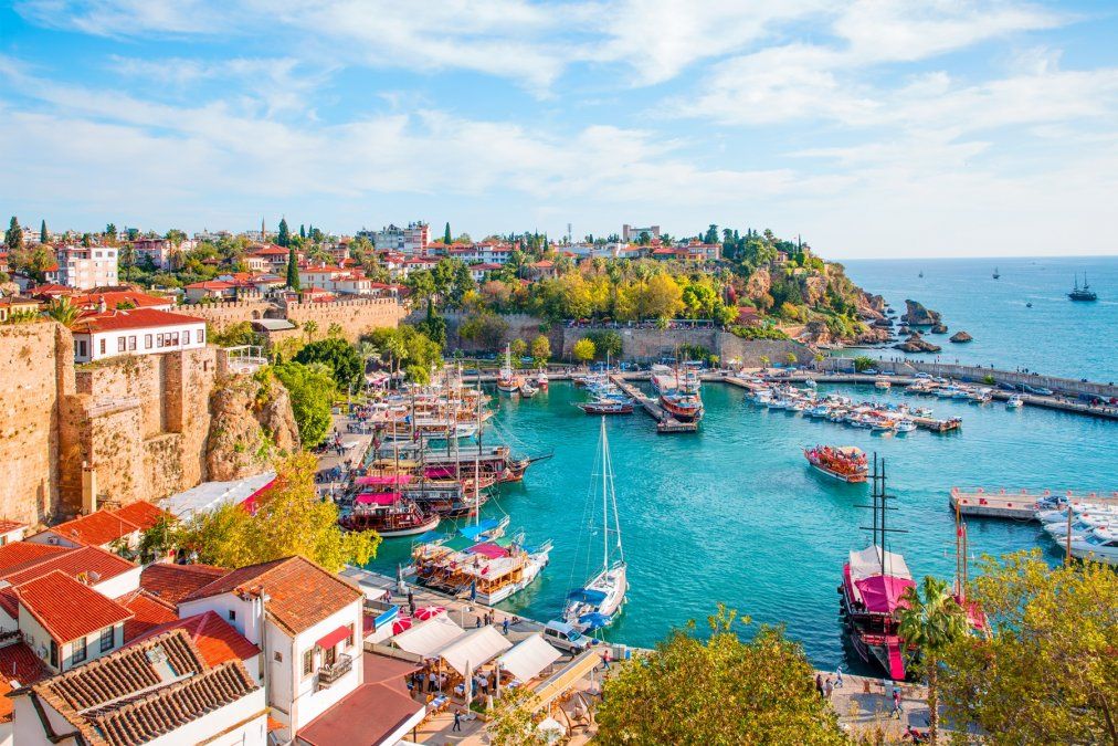 Antalya, en la costa de Turquía, es uno de los destinos que más competencia está haciendo a España.