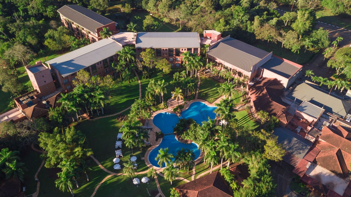 Vacaciones de verano: Iguaz&uacute; Grand propone un verano de lujo en plena selva misionera.