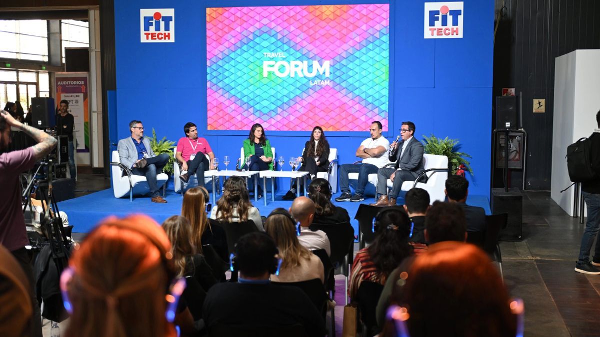FIT Tech reúne en FIT 2026 a referentes del turismo para debatir sobre inteligencia artificial, tecnología y transformación del sector.
