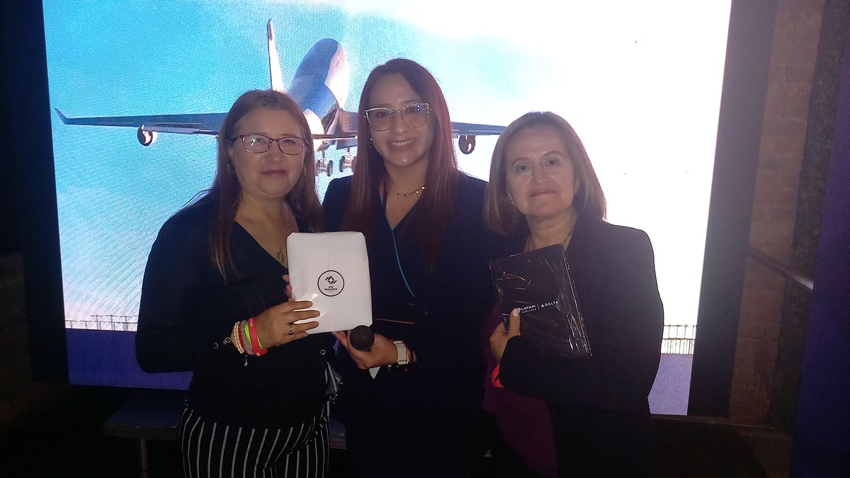 Agencias de viajes recibieron premios por parte de MW Turismo.