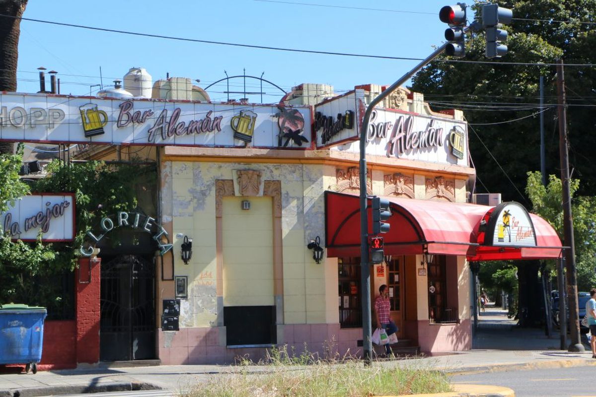Buenos Aires: el Bar Alemán en Villa Devoto, clásico de la gastronomía alemana.