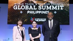 Los máximos referentes de la Cumbre: Julia Simpson, presidenta de WTTC; Bernadette Romulo-Puyat, secretaria de Turismo de Filipinas; y Arnold Donald, director de WTTC. Buena parte de las temáticas abordadas en el evento giraron en torno a la sostenibilidad.
