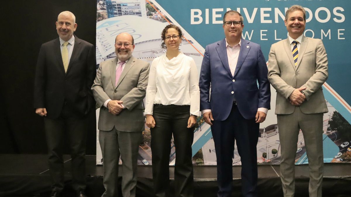 STA Consultores S.C. presentó el Estudio de Relevancia &nbsp;Económica de las Reuniones en Jalisco 2025, realizado con el respaldo de la Secretaría de Turismo del Gobierno del Estado. &nbsp; &nbsp;