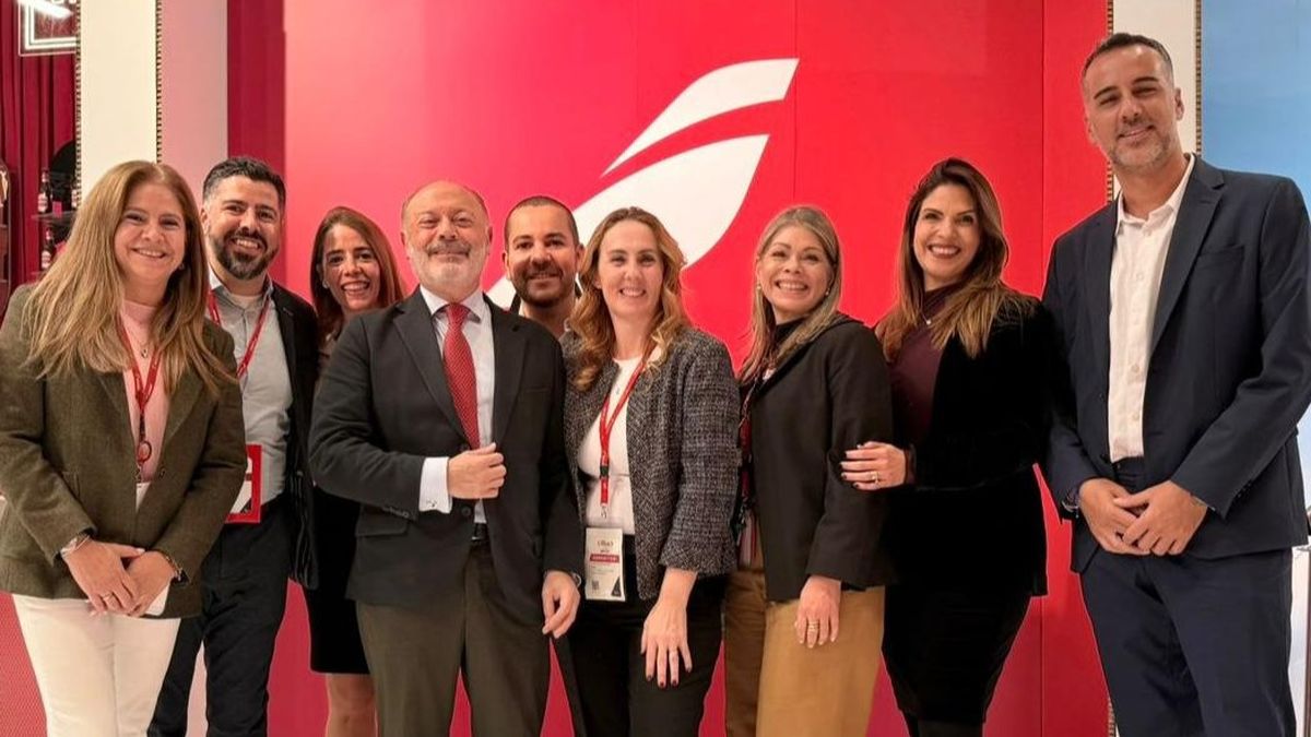 El equipo de Iberia en Fitur.
