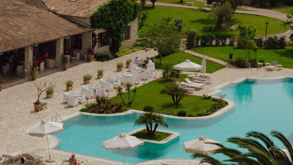 Vista del nuevo hotel de Meliá en Corfú