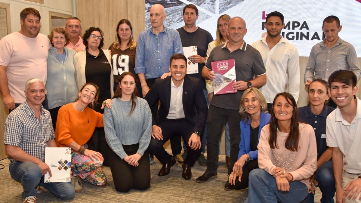 El Plan Estratégico de Desarrollo Turístico de La Pampa fue presentado frente autoridades provinciales, municipales y legisladores.&nbsp;