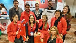 Equipo de Assist Card en Ladevi Workshop. 