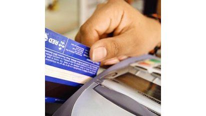 Avanza el proyecto de recorte de las comisiones de las tarjetas