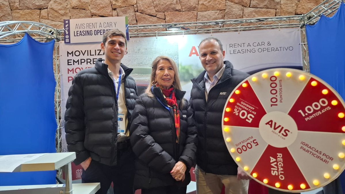 El equipo de Avis Rent A Car. 