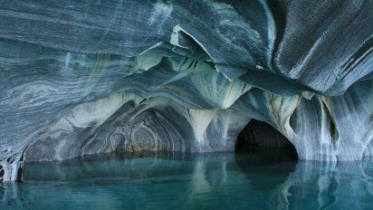 Las increíbles formaciones de las Capillas de Mármol, en la Región de Aysén, Chile, son uno de los principales atractivos que aborda esta capacitación para profesionales.