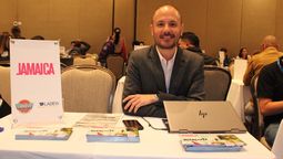 Carlos Ordóñez, gerente comercial de GMS, representante de la Oficina de Turismo de Jamaica.
