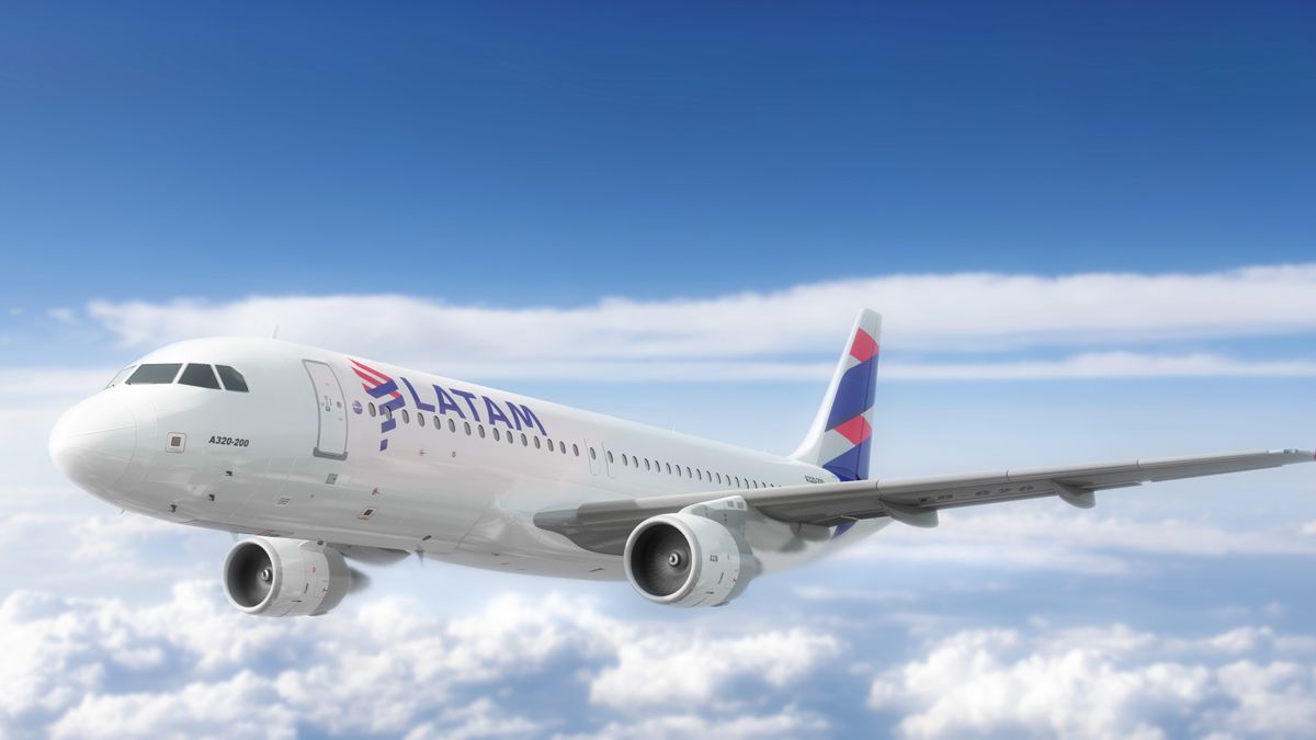 Latam Airlines recorta su operación internacional en Lima y enciende alertas en el sector turismo.