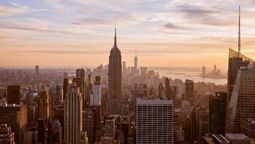 En el corazón de Nueva York, las experiencias de Rockefeller Center permiten descubrir la ciudad desde perspectivas únicas.