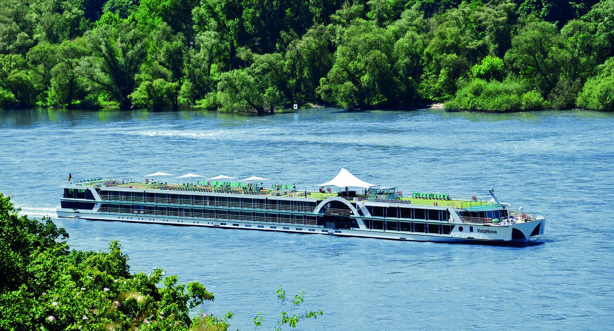 Barco Vista Nova de Panavision Tours.&nbsp;