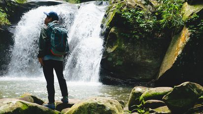 Las cascadas cerca de Bogotá son&nbsp;maravillas naturales que ofrecen un escape perfecto del bullicio urbano.