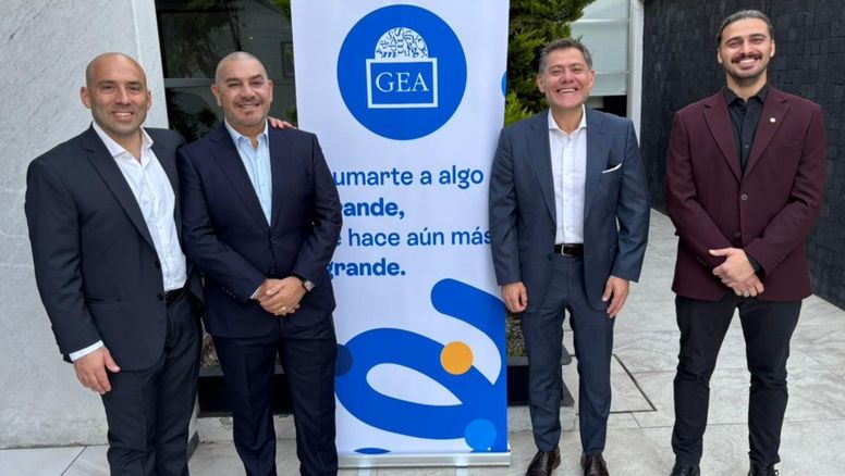Matías Duek, Marcelo Costa, Marcelo Capdevila y Juan Cruz Álvarez en el lanzamiento de Grupo GEA en México.