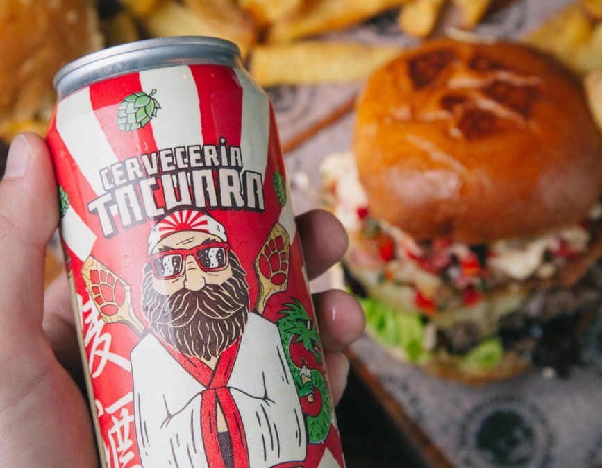 El brewmaster de la marca Gabriel Furnarirealiza una minuciosa selección de las más nobles materias primas para crear unacerveza que atraiga tanto a amateurs como a especialistas.&nbsp;