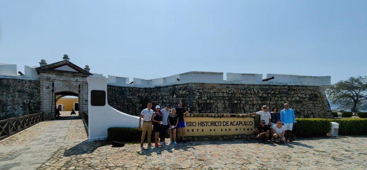 Socios Metro participaron en un viaje a Acapulco para conocer la oferta de turismo cultural y religioso del icónico destino de playa.