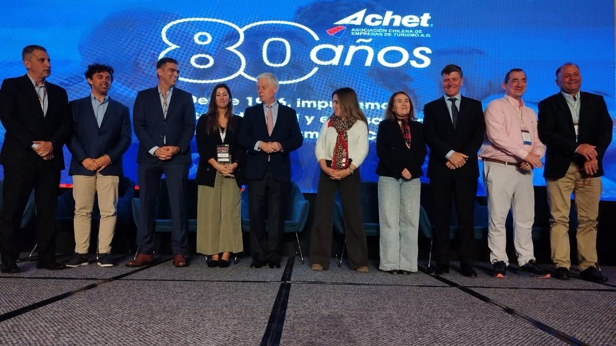 Directorio de Achet durante el cierre del Congreso Achet 2026.&nbsp;