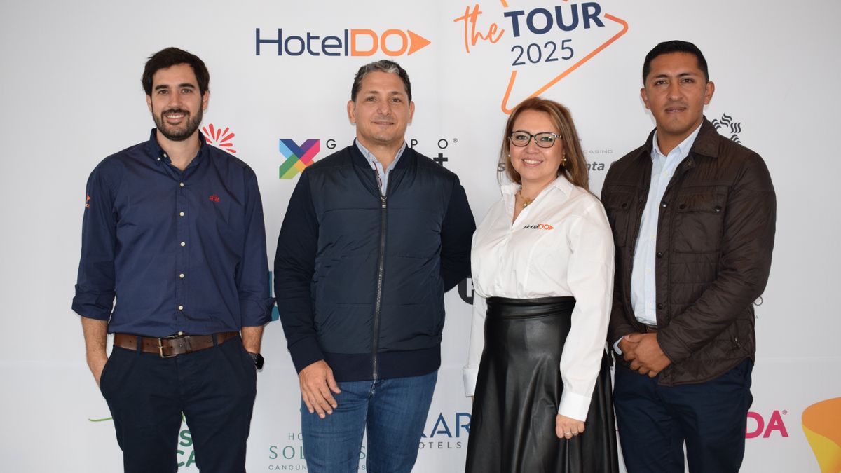 Juan Martín Talamoni, Senior Manager Regional de HotelDO; Pablo Jaitman, Country Manager para Colombia de Despegar; Adriana Gil, directora comercial de HotelDO en Colombia, Ecuador y Perú; y Cristian Cruz, Senior Manager de Destination Travel Partners en&nbsp;Despegar.