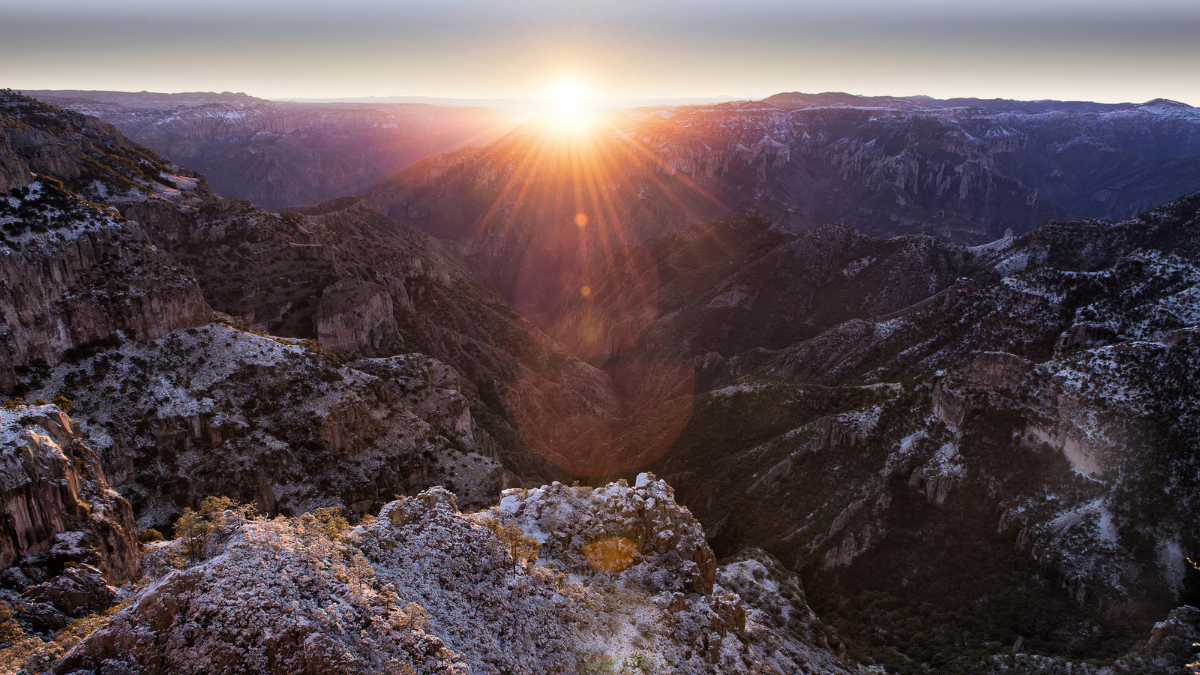 La ruta del Chepe Express va desde la capital de Chihuahua hasta Los Mochis, Sinaloa. La ruta del Chepe Express va desde la capital de Chihuahua hasta Los Mochis, Sinaloa.